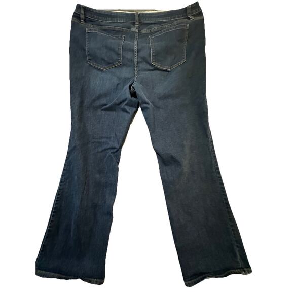 a.n.a A New Approach Women’s Bootcut Jeans Dark Wash Size 22W Stretch Denim - Picture 2 of 9